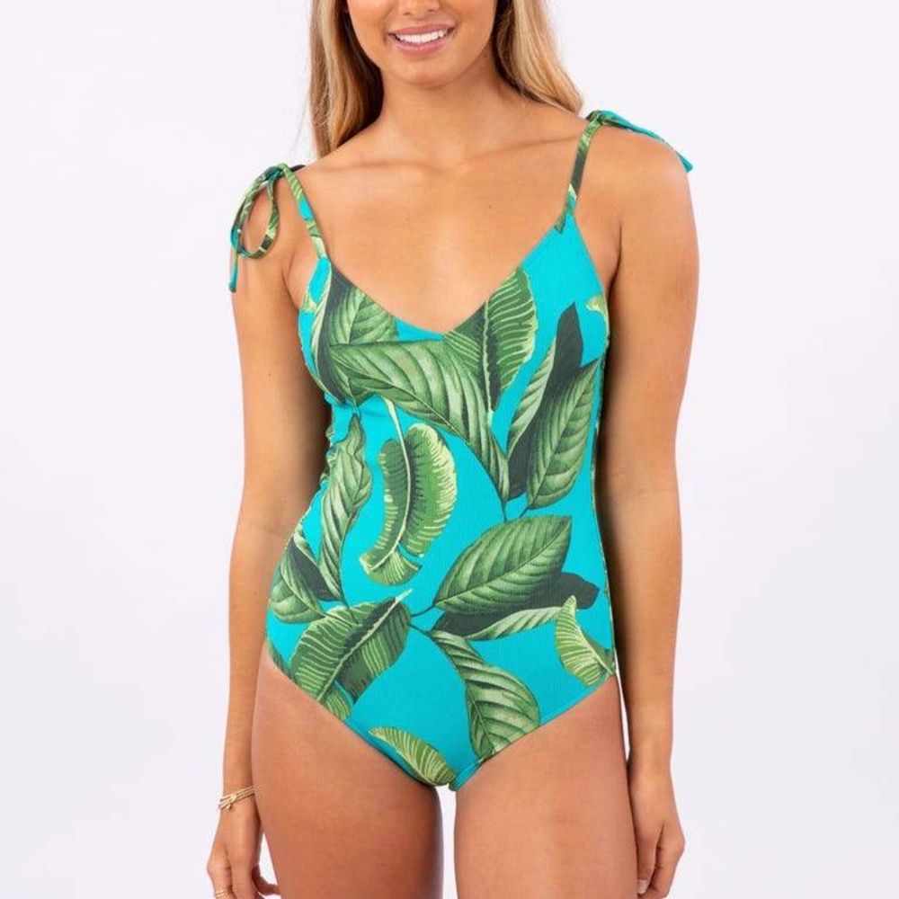 *NEW COCO PEACH SWINSUIT